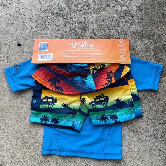 UV Skinz 3 Piece set beach Swim Shorts and Rash Guard & bucket hat vacation - Picture 2 of 4